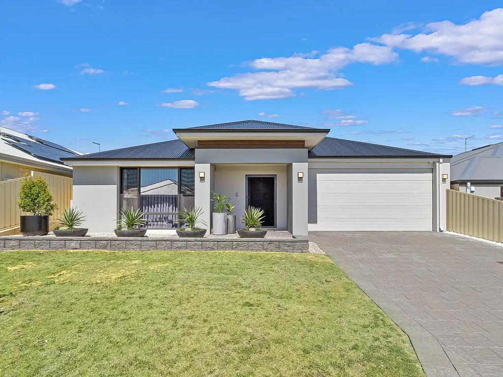 11 Mikado Rise, Madora Bay, WA 6210