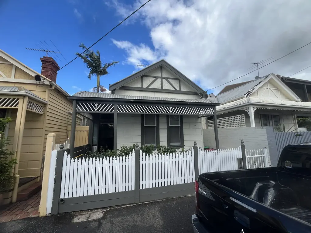 Charming 2 Bedroom Freestanding Home in Prime Richmond Location