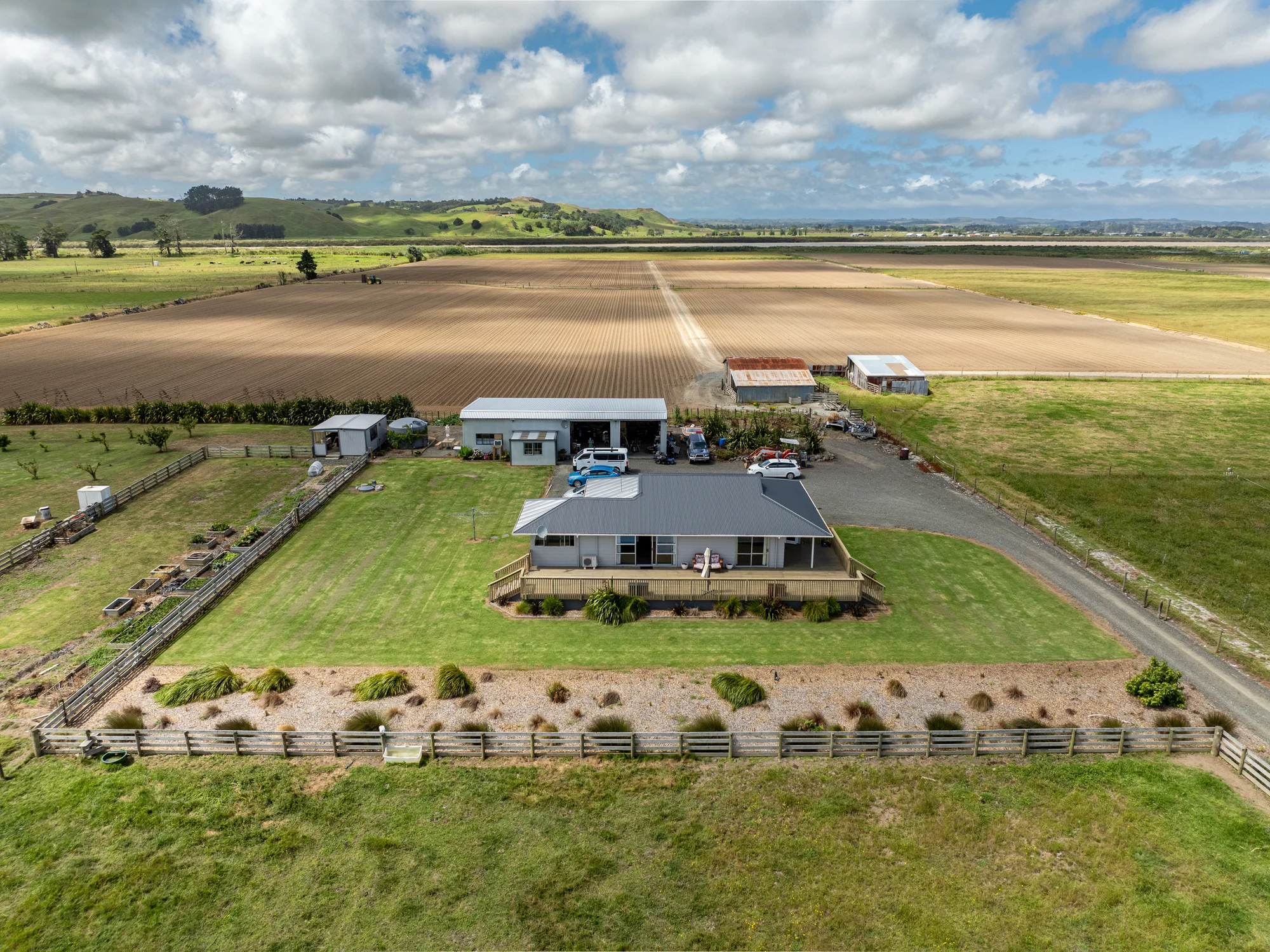 Dargaville Surrounds 5 Slaapkamer Space, Income & Lifestyle