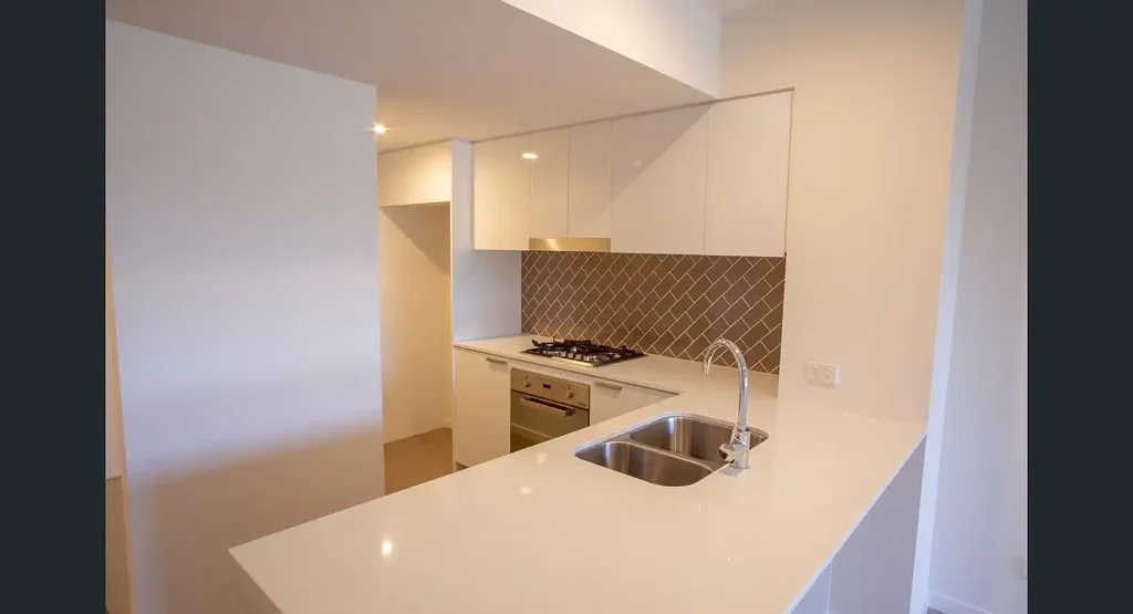 Modern 2-Bedroom Apartment in the Heart of Albion