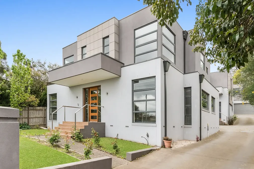 “Stylish Townhouse in the Balwyn High School zone”
