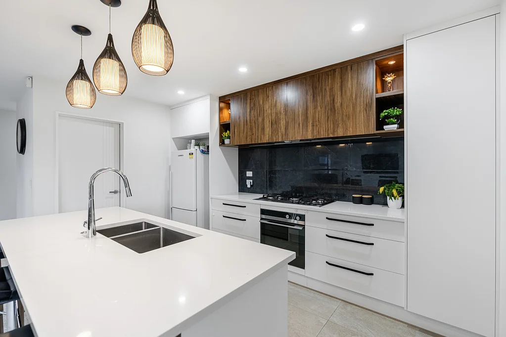 Casebrook 4Kwarto Priced to sell $999,000