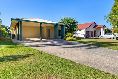 Gunn 4chambre Spacious Family Home on a Generous 640m² Block