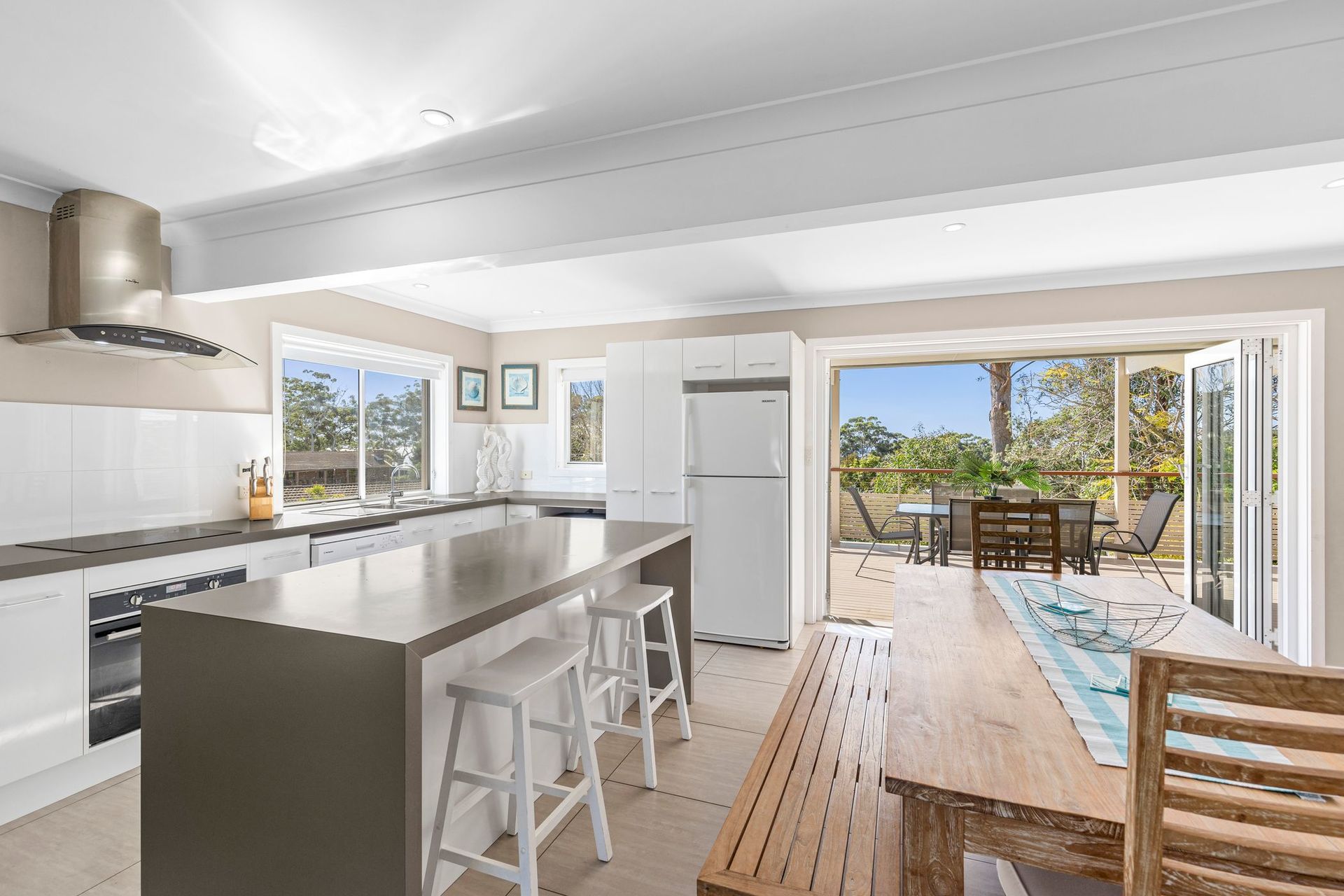 4 HILLTOP CR, MOLLYMOOK BEACH NSW 2539, 0 침실, 0 욕실, House