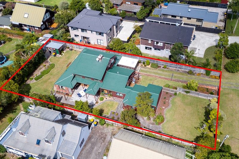 8 Harrybrook Road, Green Bay, Auckland - Waitakere, 3 Schlafzimmer, 0 Badezimmer