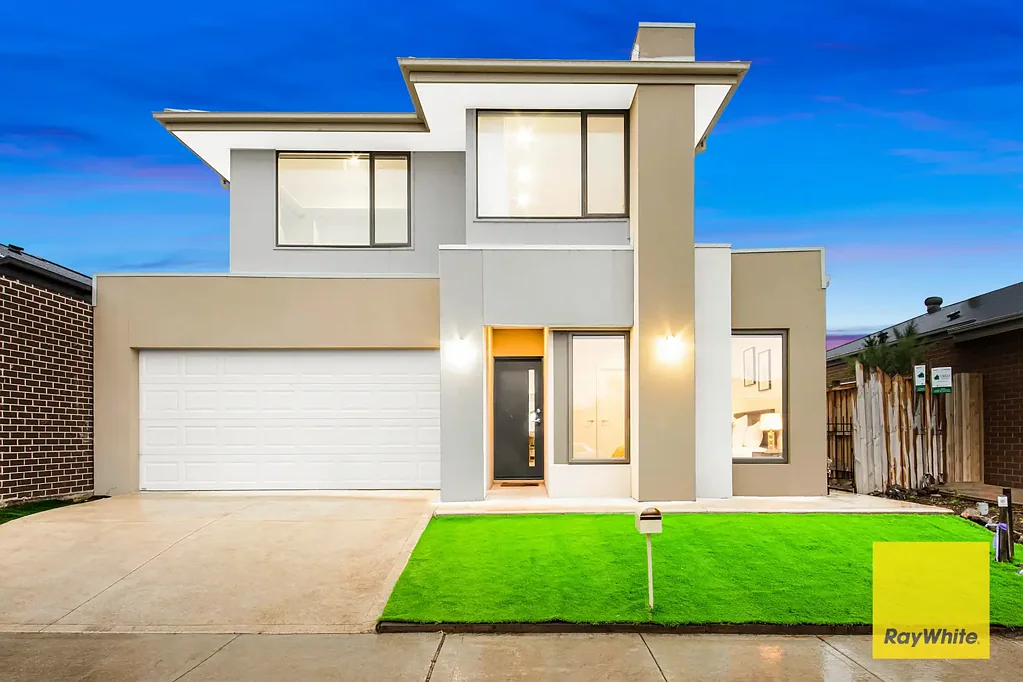 Tarneit 4 Bedroom Exceptional Double-Storey with 2 Ensuite Living in Sought-After Creekstone Estate