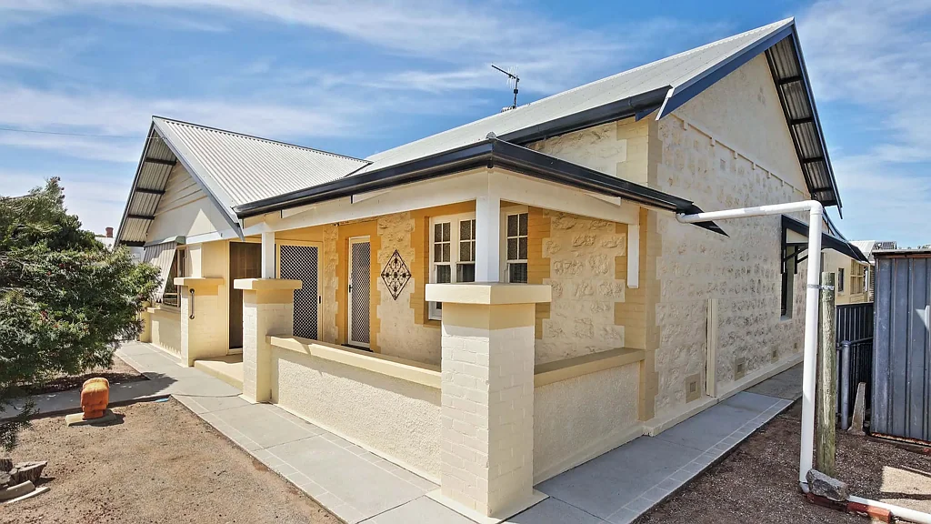 Tumby Bay 4Moenga Stunning Seaside Home in the Heart of Town