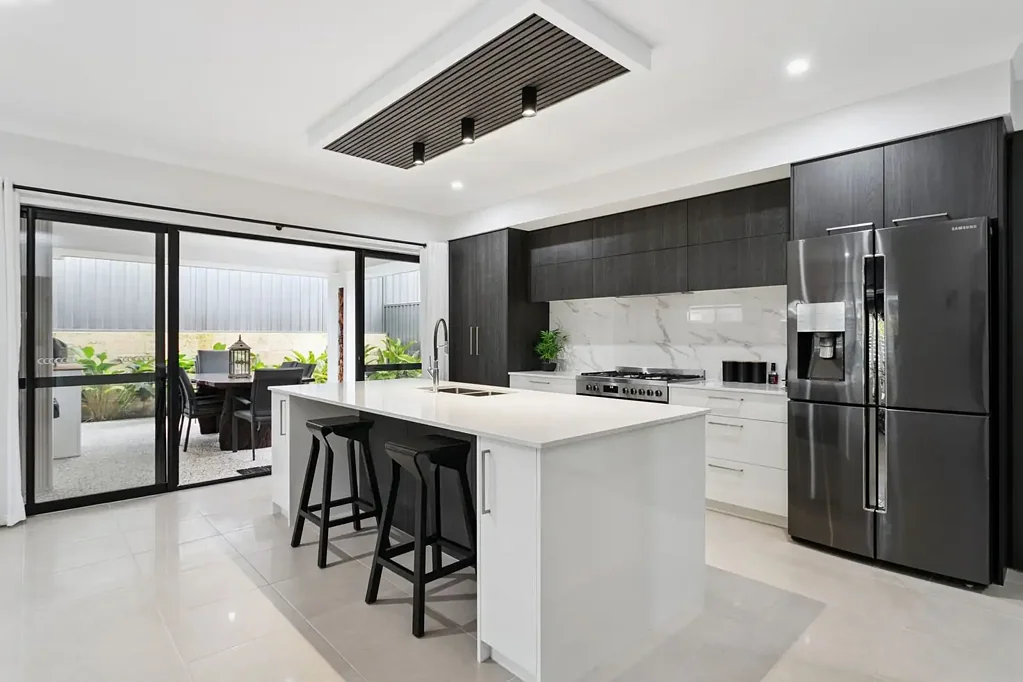 52 Rhodeswood Drive, Aveley, WA 6069