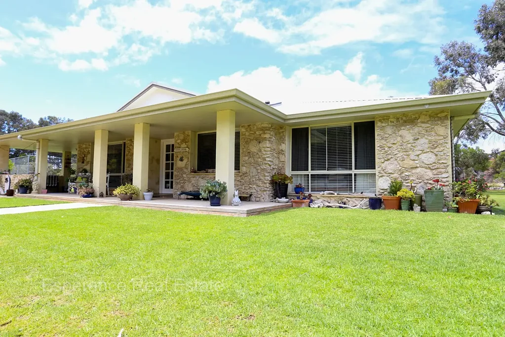 14 Alana Street, Pink Lake, WA 6450