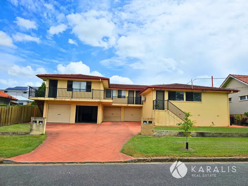 ONE-BED UNIT CONVENIENTLY PERCHED IN CARINA CENTRAL FOR LEASE