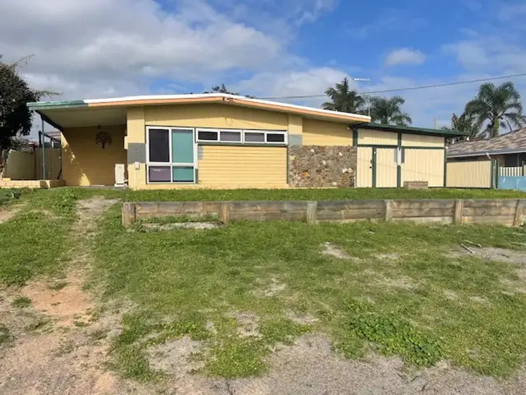 Cute 4 Bedroom Home On King Street