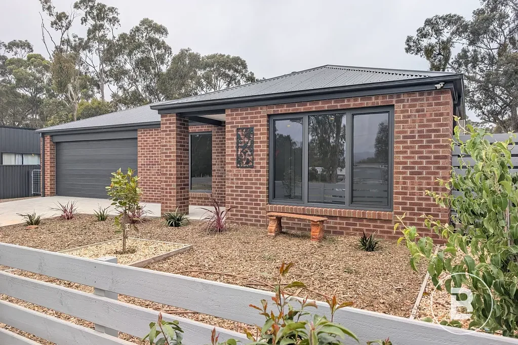 16 High Street, Avoca, VIC 3467