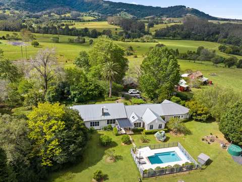 Broughton Vale 5 Bedroom The iconic Berry estate - 'Hanwood Hill'