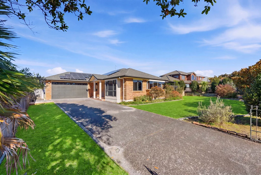 Pukekohe 4房  Stunning Renovated Family Home