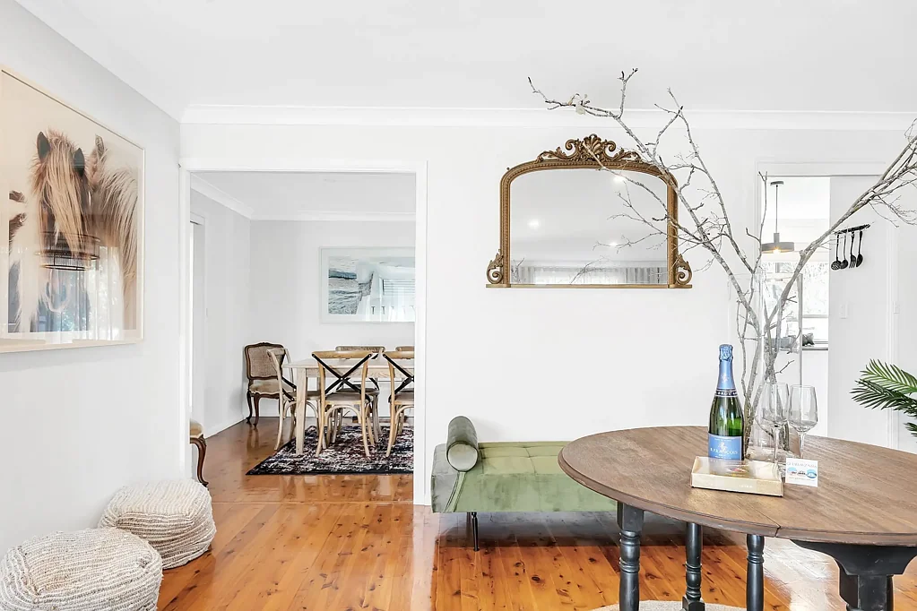 2-4 Swan Street, Robertson, NSW 2577