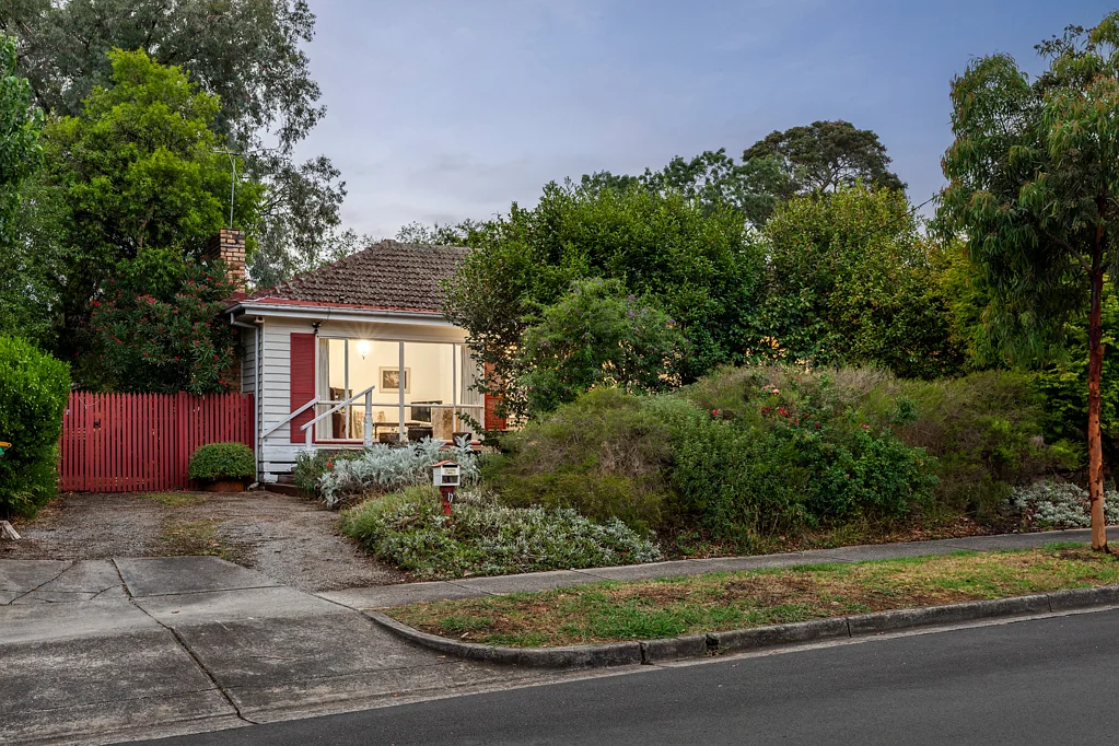 Spacious Family Living in the Box Hill High School Zone for 6 Months Fix Term Lease