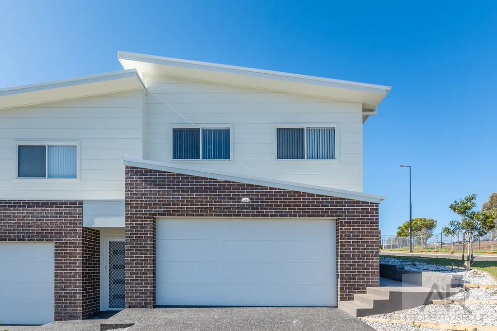 3 bedroom townhouse in Dunmore