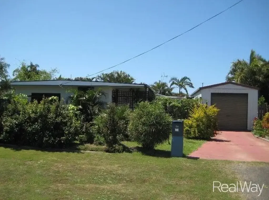 28 Burnett Heads Road, Burnett Heads, QLD 4670