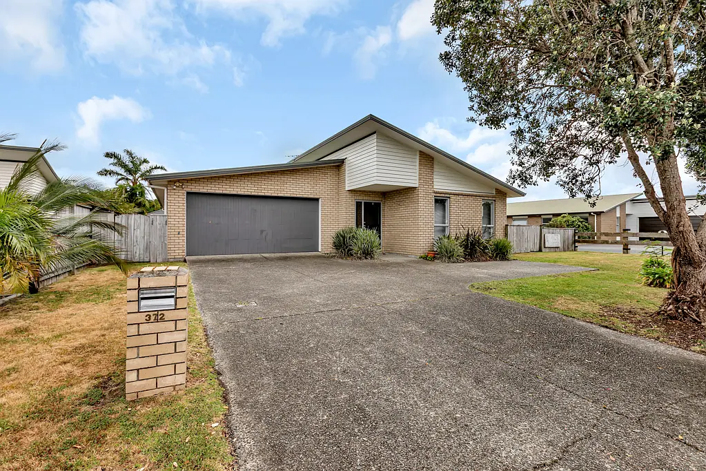 One Tree Point 4Moenga Easy like Sunday morning