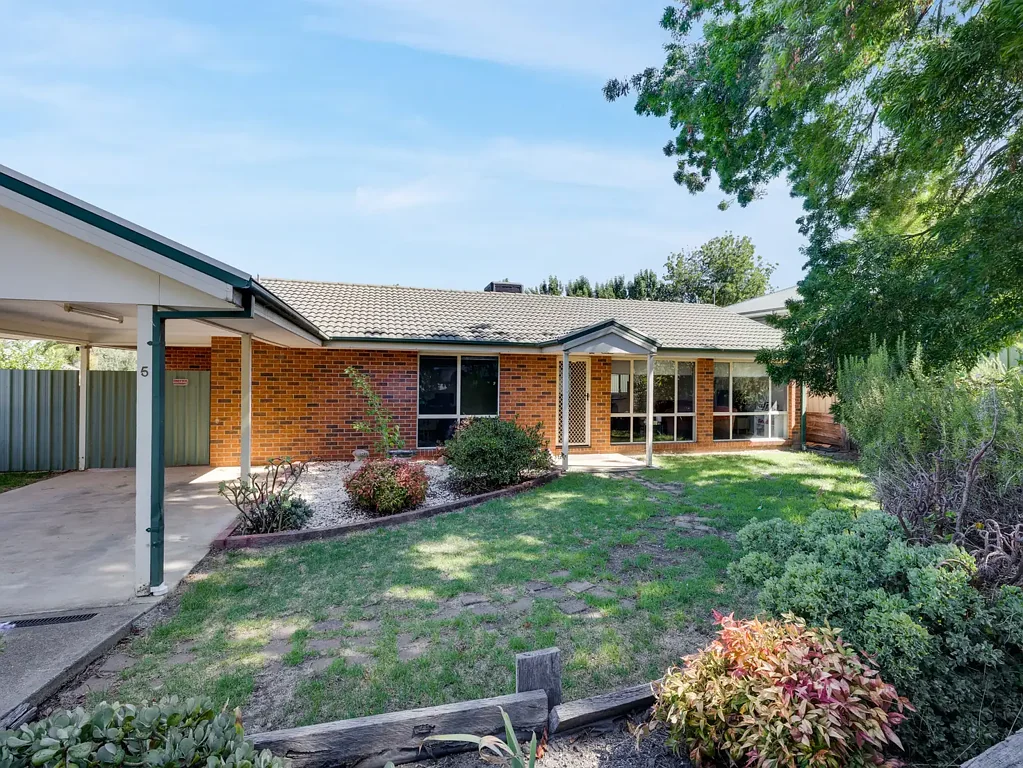 5 Baw Baw Street, Thurgoona, NSW 2640