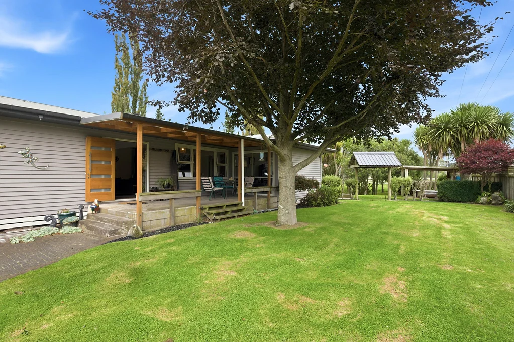 Waikite Valley Rural Retreat with Shedding