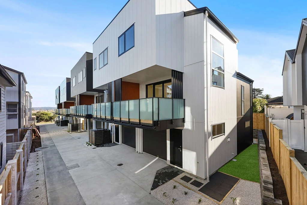 Mount Albert 4ห้องนอน Brand New Treasure in Central Mt Albert!
