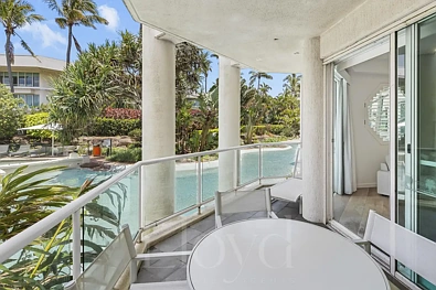 Main Beach 2房  Ground Floor Luxury and Exceptional Investment Opportunity