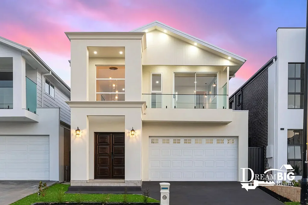Marsden Park 5 Bedroom Modern Design and Effortless Family Comfort !!