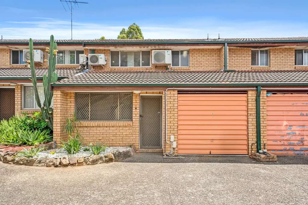 Parramatta 3Habitaciones Renovated Townhouse On The Parramatta CBD Fringe