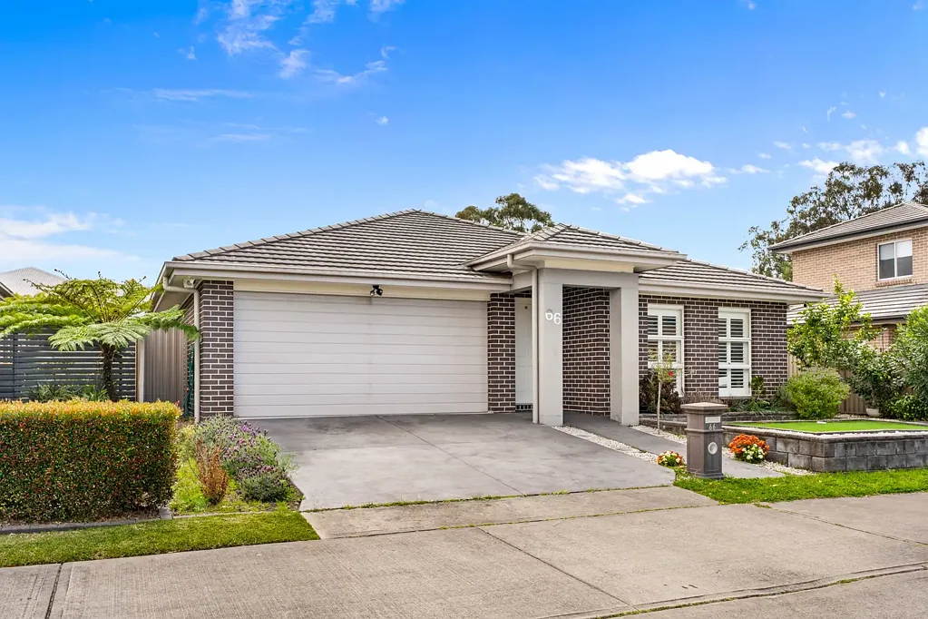 Jordan Springs 4 Slaapkamer Spacious Family Home in Prime Location