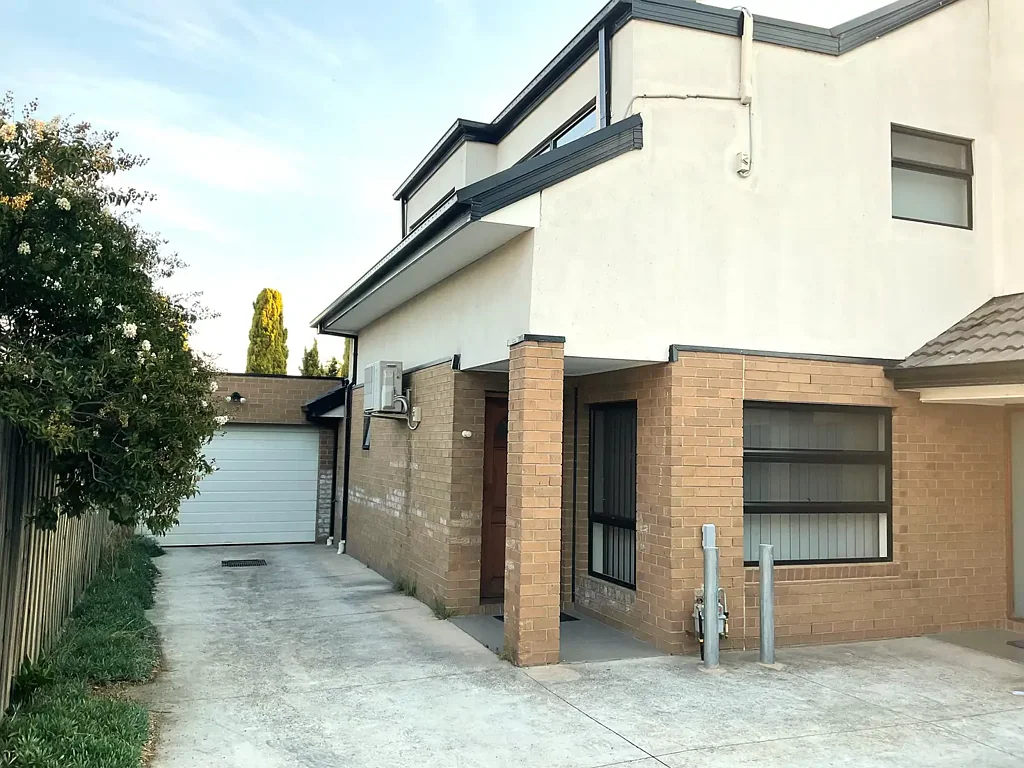 Modern Style Townhouse