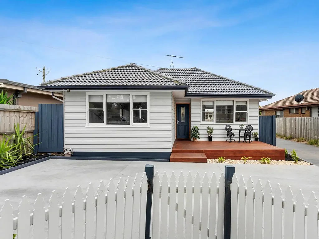 Updated, Low Maintenance Living in Bell Post Hill. (Check out our 3D Tour online)