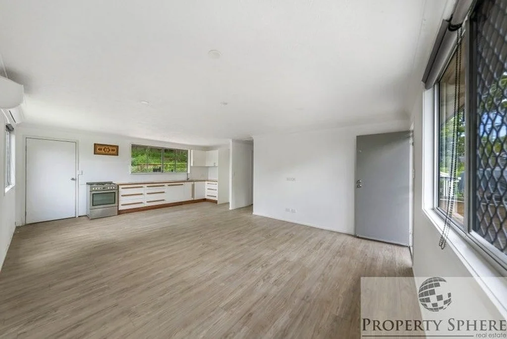 16 Innes Avenue, Molendinar, QLD 4214