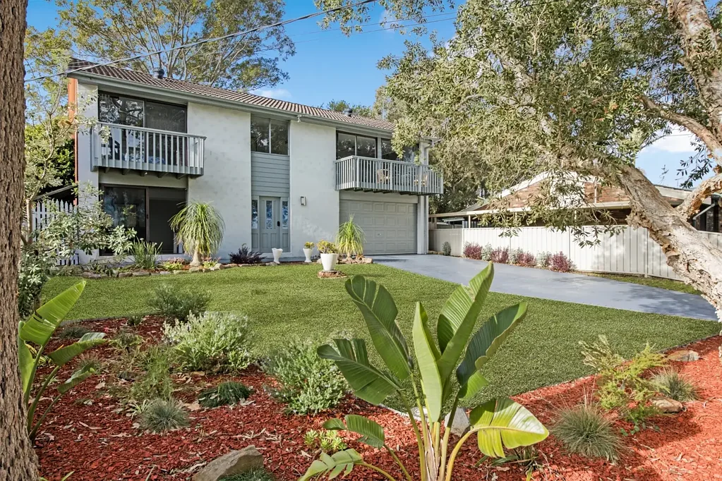 7 Tarwarri Road,, Summerland Point, NSW 2259