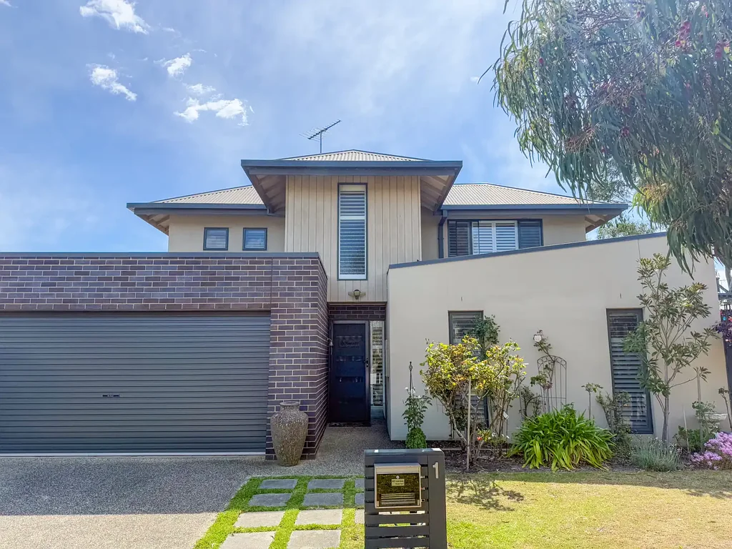 Light-Filled Coastal Living