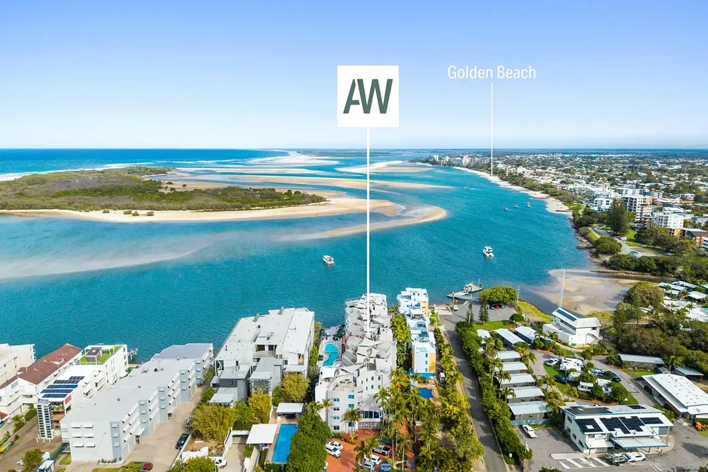 Caloundra 3ਬੈੱਡਰੂਮ Waterfront Dual-Key Opportunity with Exceptional Income Potential