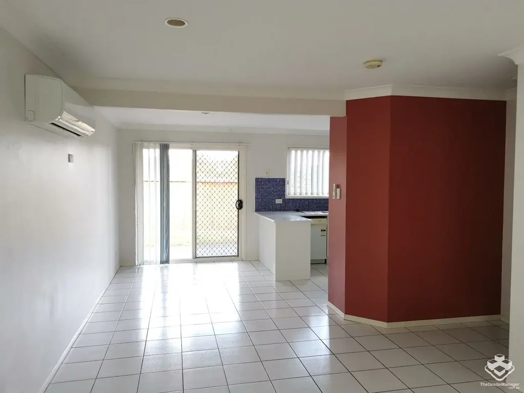 townhouse in quiet complex