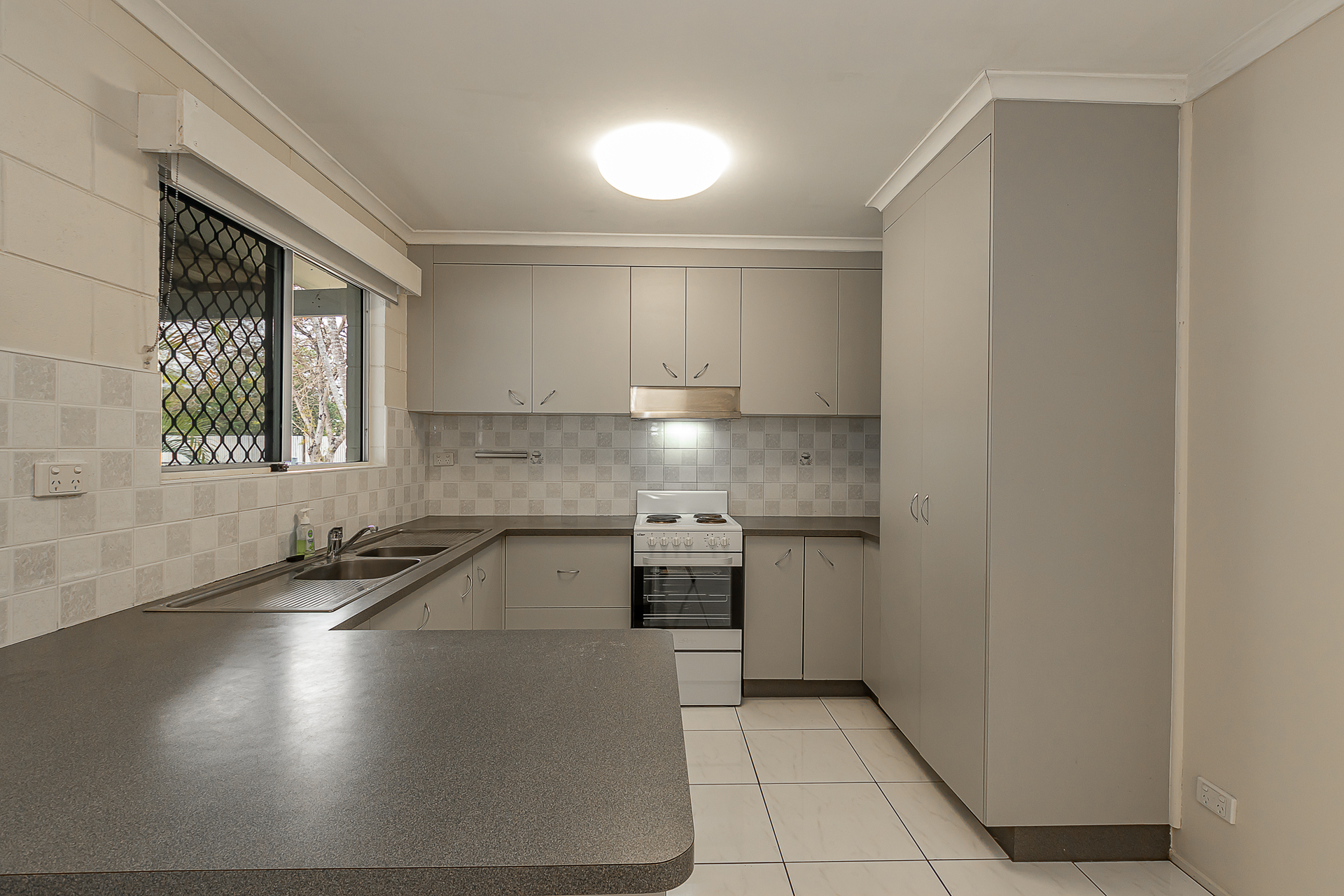 21 DUNLOP ST, KELSO QLD 4815, 0 phòng ngủ, 0 phòng tắm, House