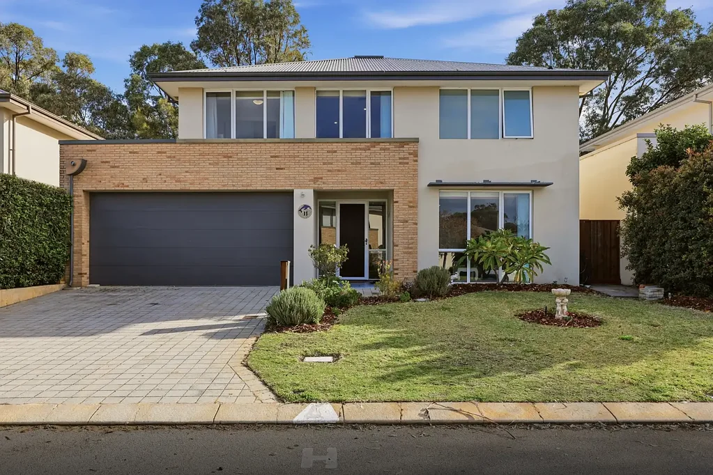 Meadow Springs 3 Slaapkamer GOLF COURSE OUTLOOK & THREE SEPARATE LIVING ZONES