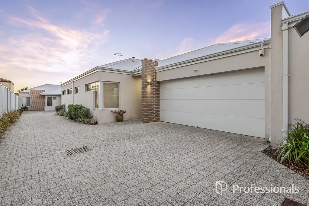 Tuart Hill 4房  ELEVATED FAMILY LIVING IN A PRIVATE, LOW MAINTENANCE SETTING