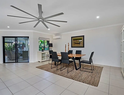 30 Regent Avenue, Redlynch, QLD 4870, 4 ਕਮਰੇ, 2 ਬਾਥਰੂਮ, House