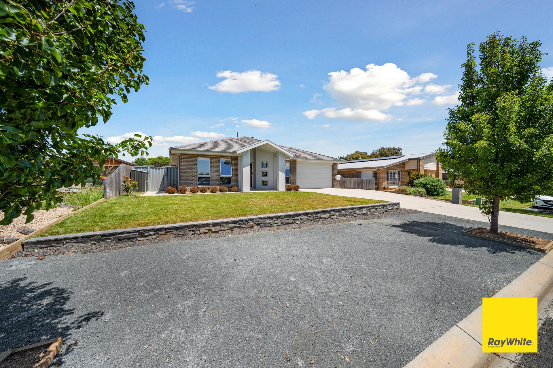 11 HOPKINS ST, BUNGENDORE NSW 2621, 0 રૂમ, 0 બાથરૂમ, House