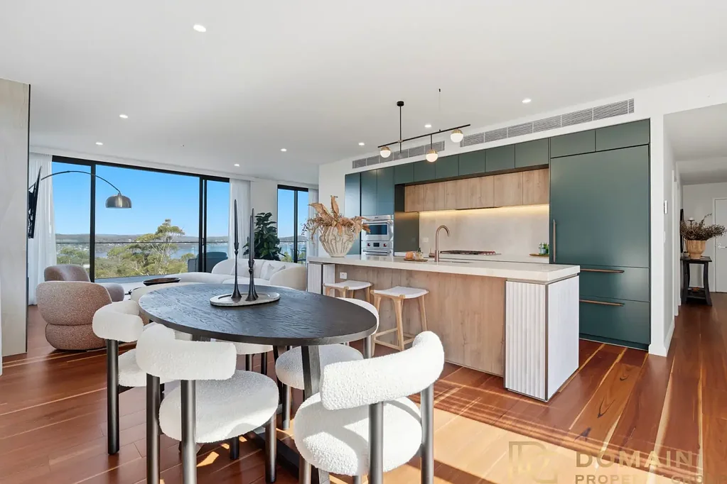 Gosford 4غرفة نوم Treehouse With Expansive Water Views - Rumbalara Residences