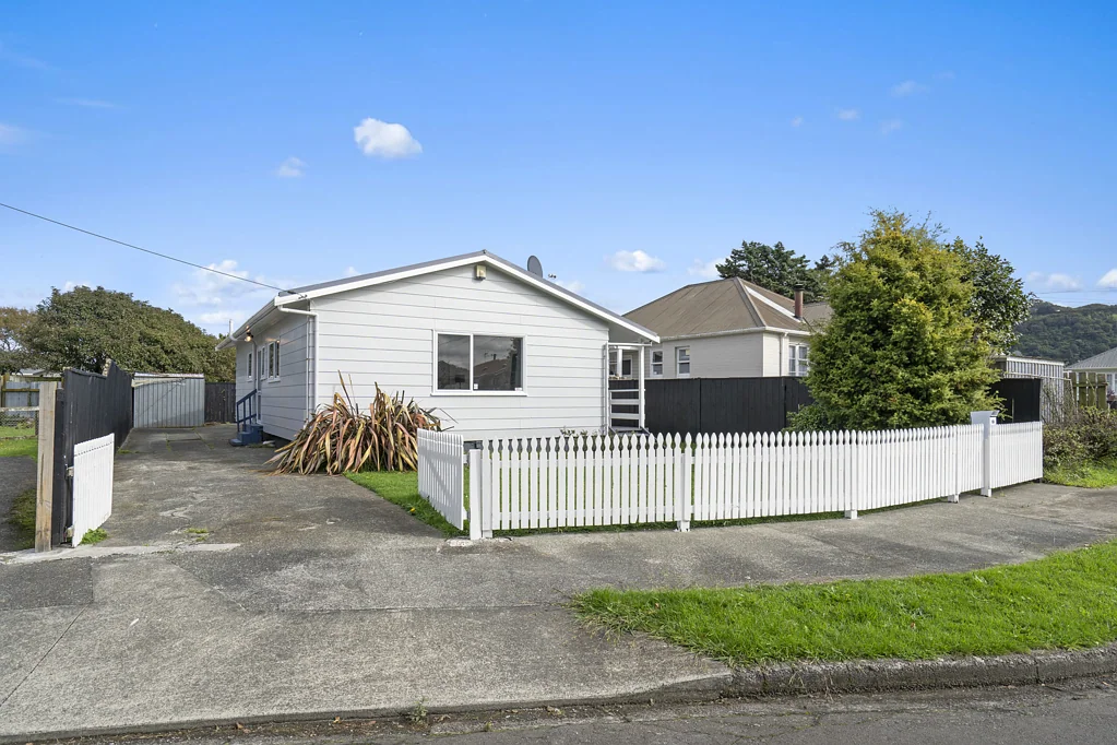 2/10 Hughes Crescent, Taita, Lower Hutt, Wellington
