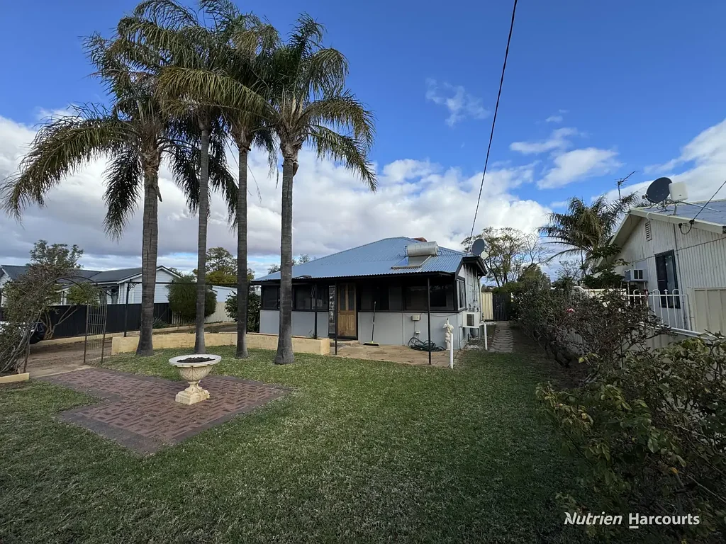 47 Maddock Street, Mukinbudin, WA 6479