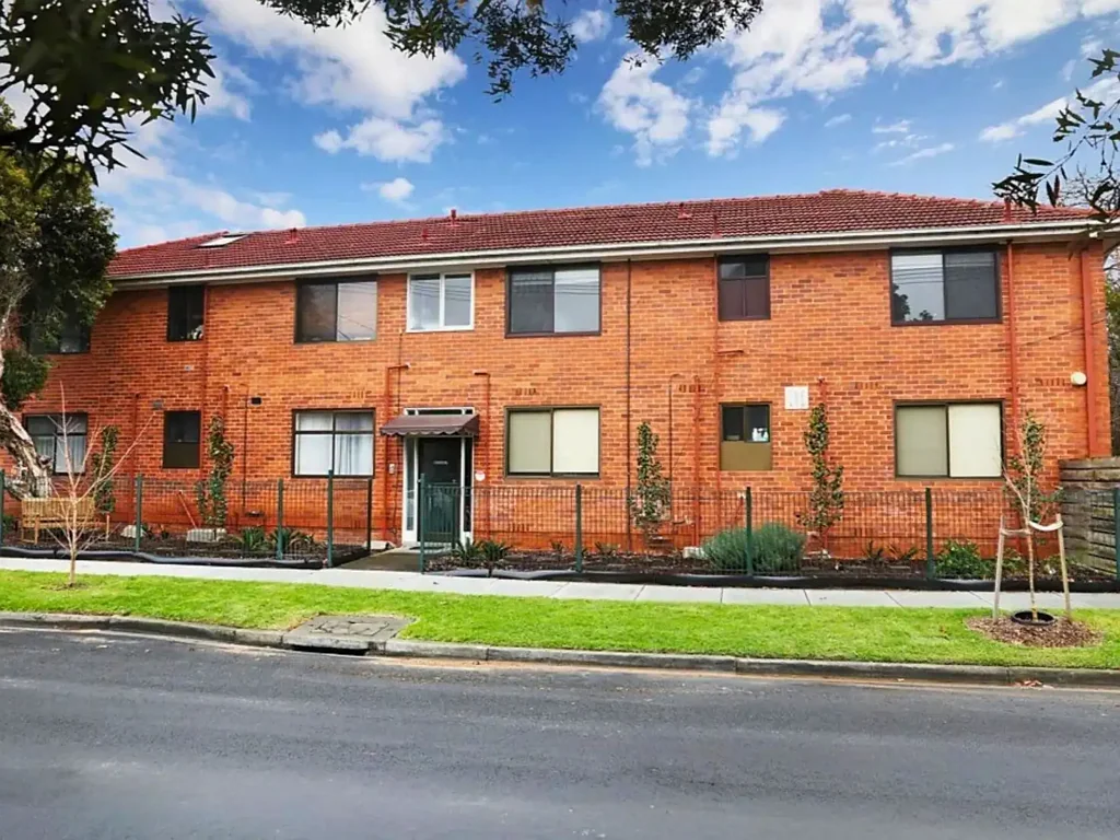 Bentleigh 2ห้องนอน Spacious Renovated Apartment in Prime Lifestyle Location