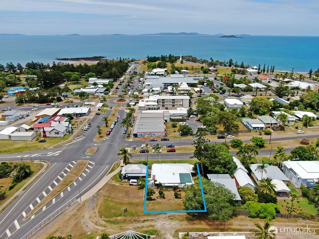Emu Park 4બેડરૂમ Unlock the Potential of a Prime Commercial Property!