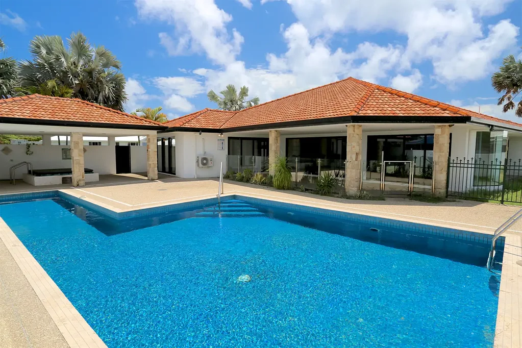 Zilzie 4 Bedroom Luxury Living in Zilzie Bay Estate