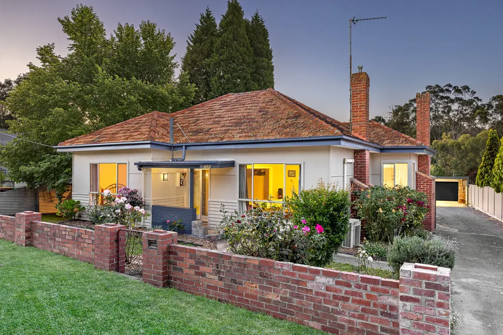 Mount Pleasant 3Kwarto Charming Period Home on Expansive 1,161m² Allotment in Mount Pleasant