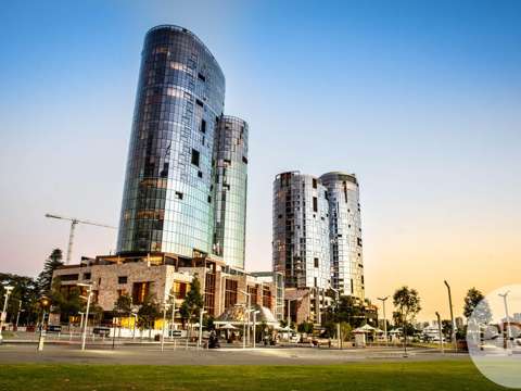 Beautifully "Fully" Equipped 1 Bedroom, 1 Bathroom, 1 Car Bay Apartment